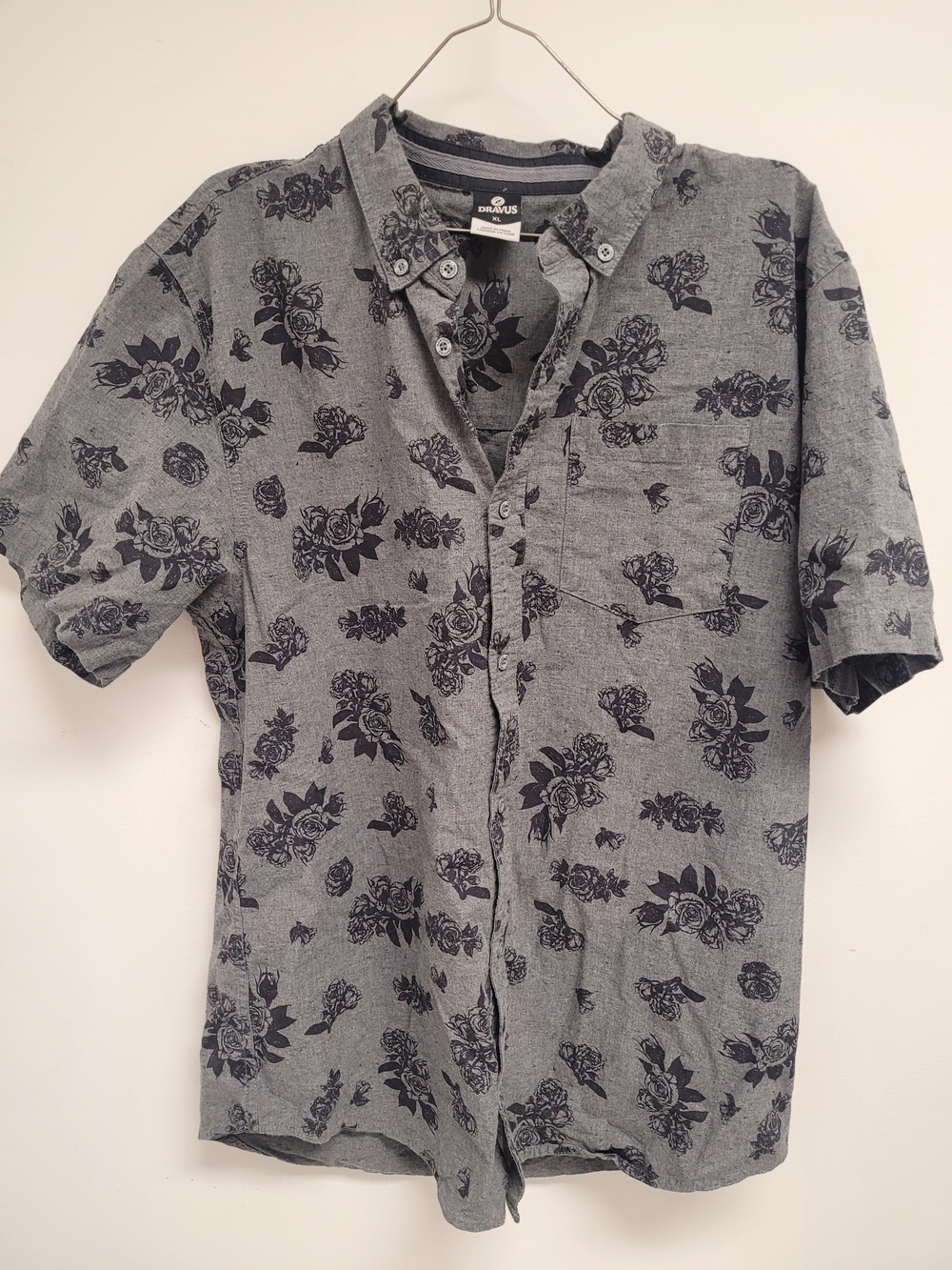 Short-Sleeve Floral Button-Down Shirt - Gray/Black by Dravus